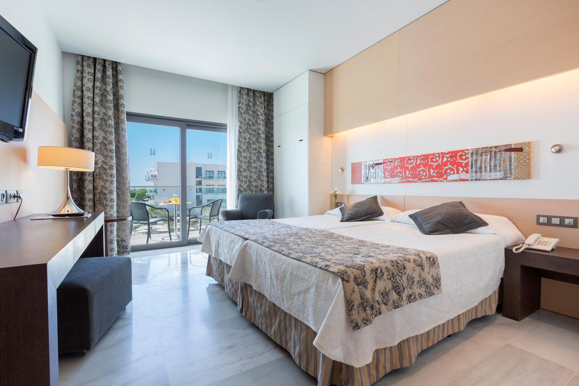 Twin Room,1214591557:JPEG